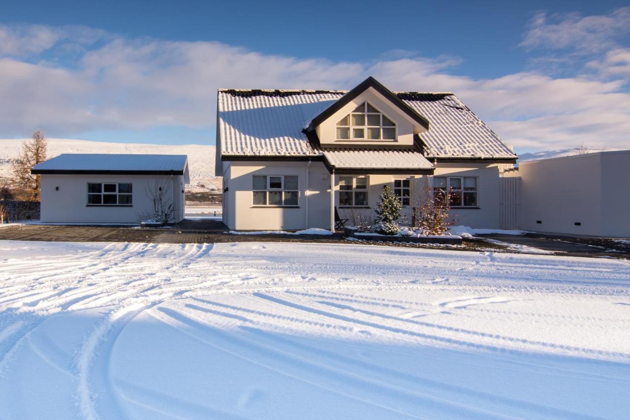 Old Town Modern Apartment Акурейри Экстерьер фото